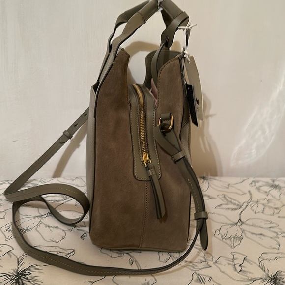 Handbag - Picture 4 of 9